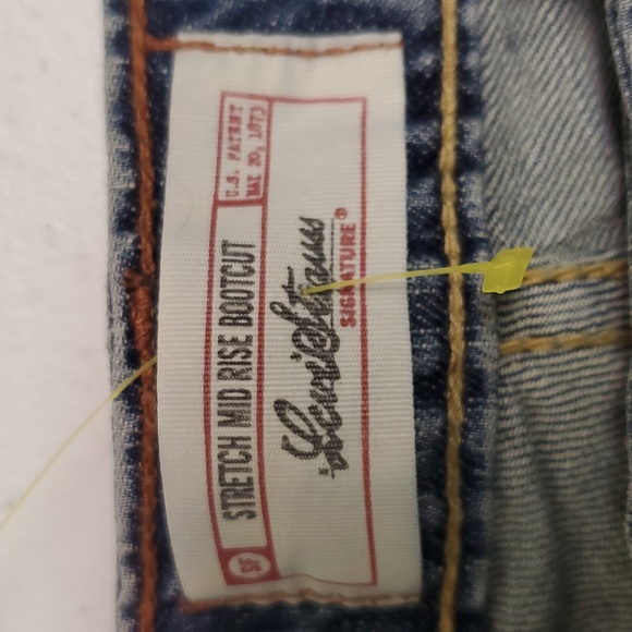 Levi Strauss Signature Stretch Blue Jeans Size Misses 6 Medium - Picture 4 of 8